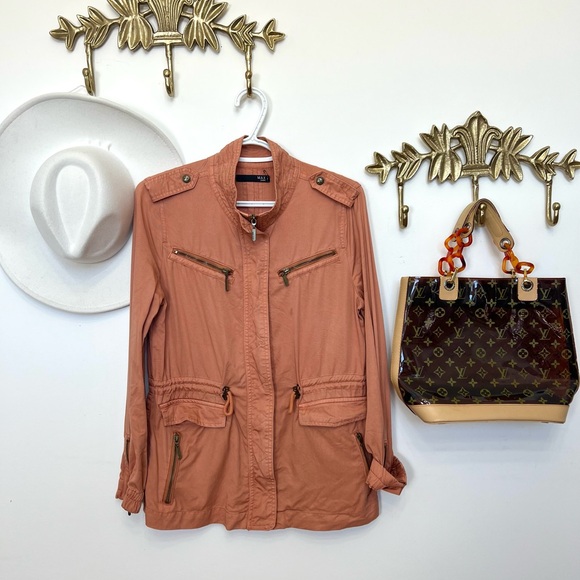 Spring 100% tencel utility
Jacket M ptp 20” - Picture 2 of 4